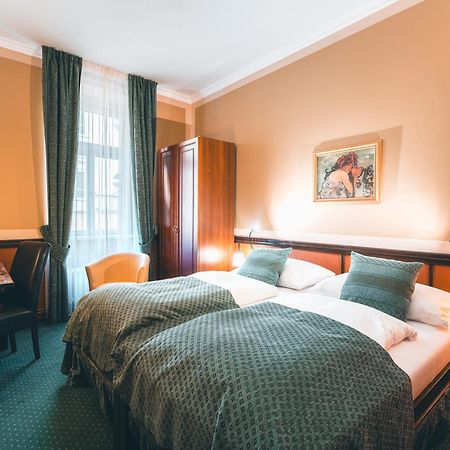 Hotel Hastal Prague Old Town Esterno foto