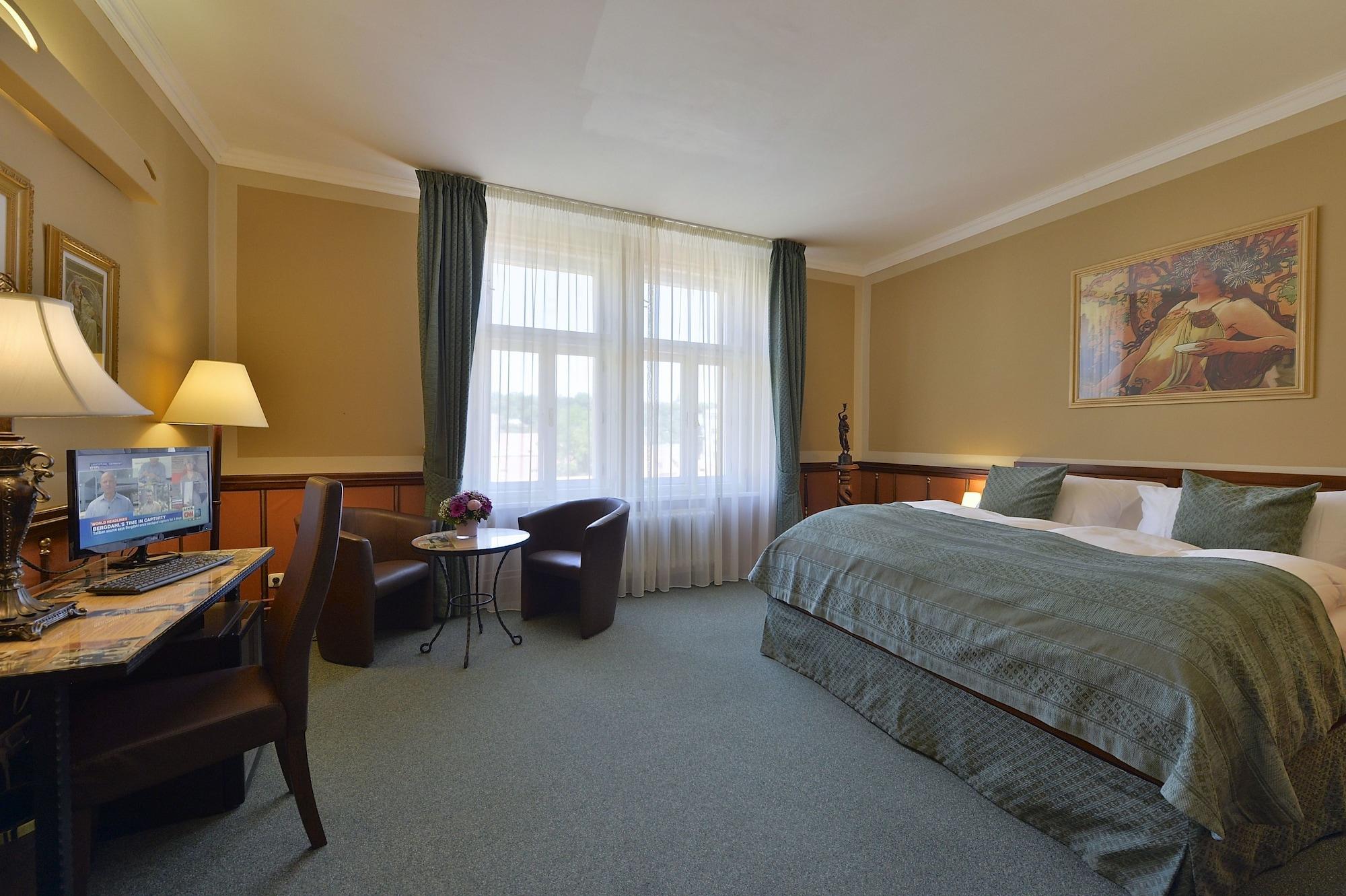 Hotel Hastal Prague Old Town Esterno foto