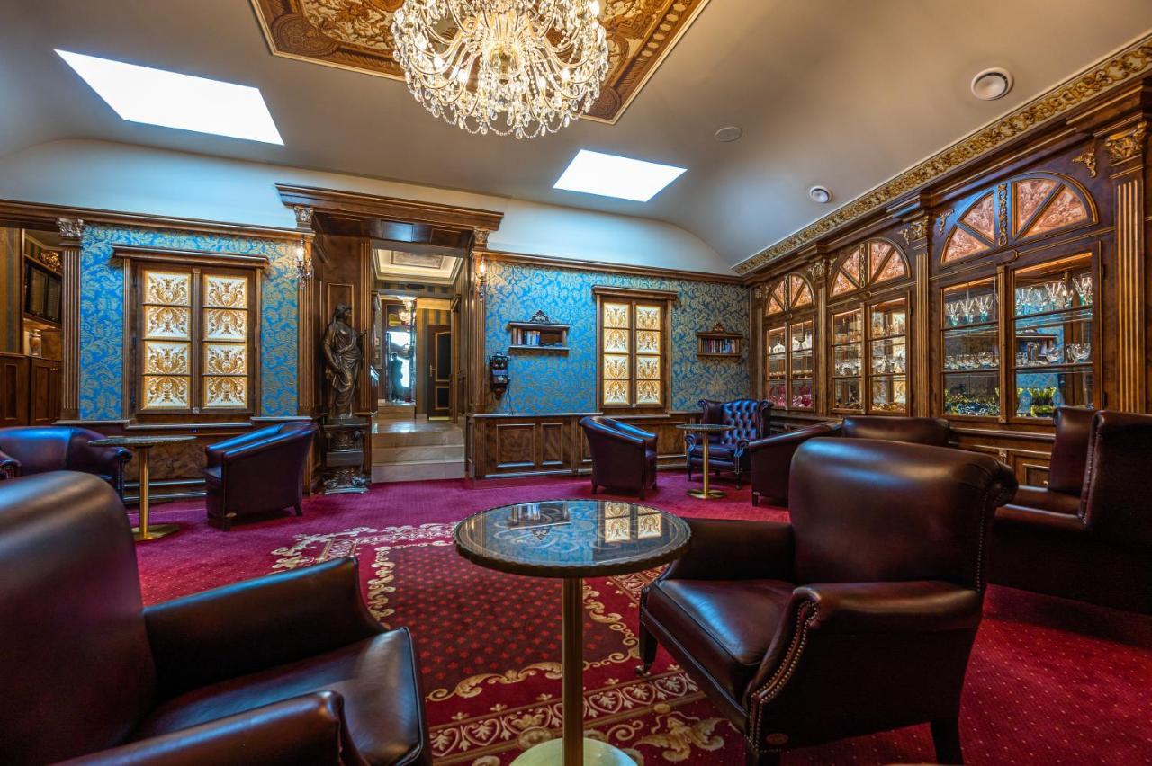 Hotel Hastal Prague Old Town Esterno foto