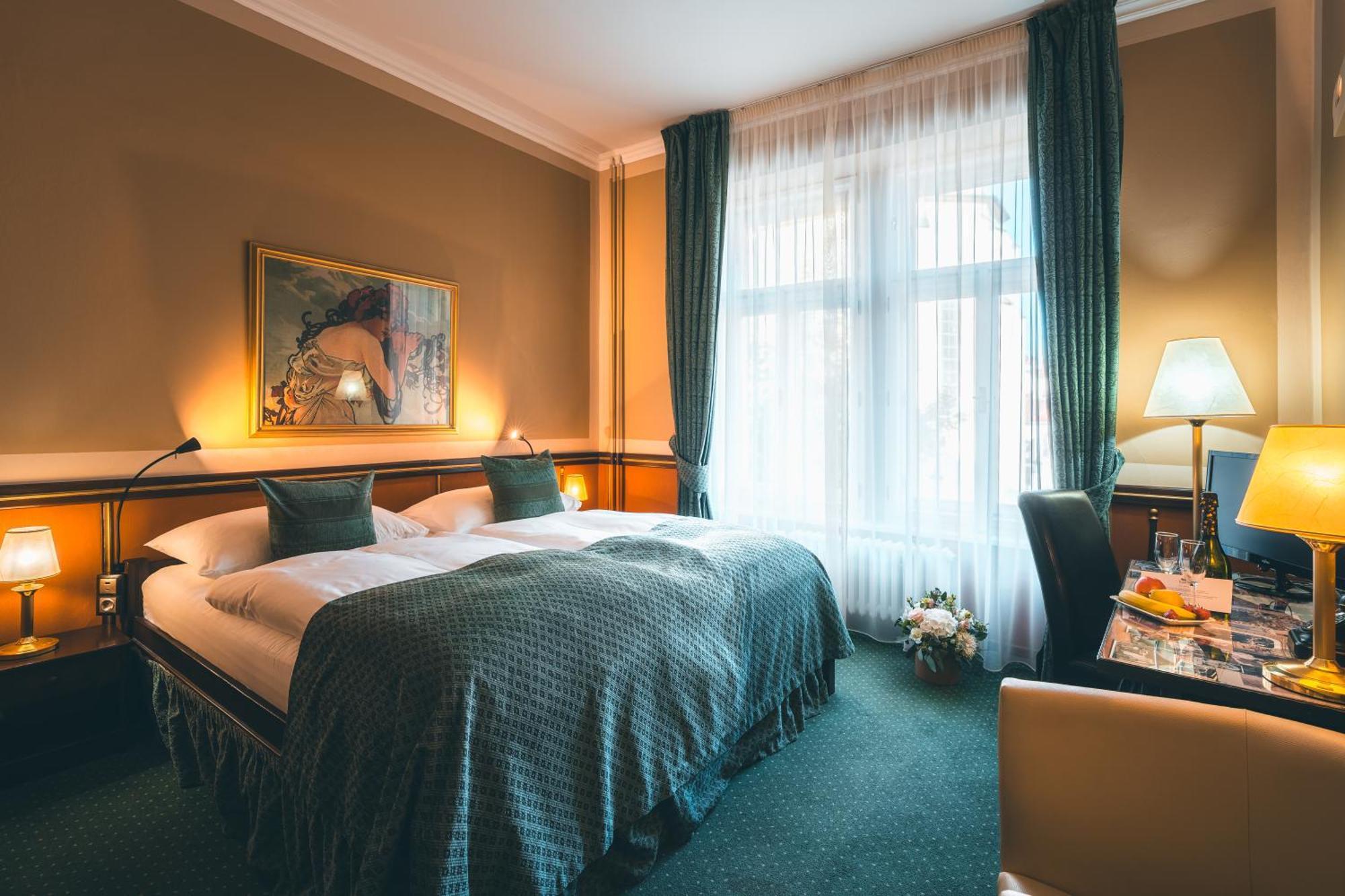 Hotel Hastal Prague Old Town Esterno foto