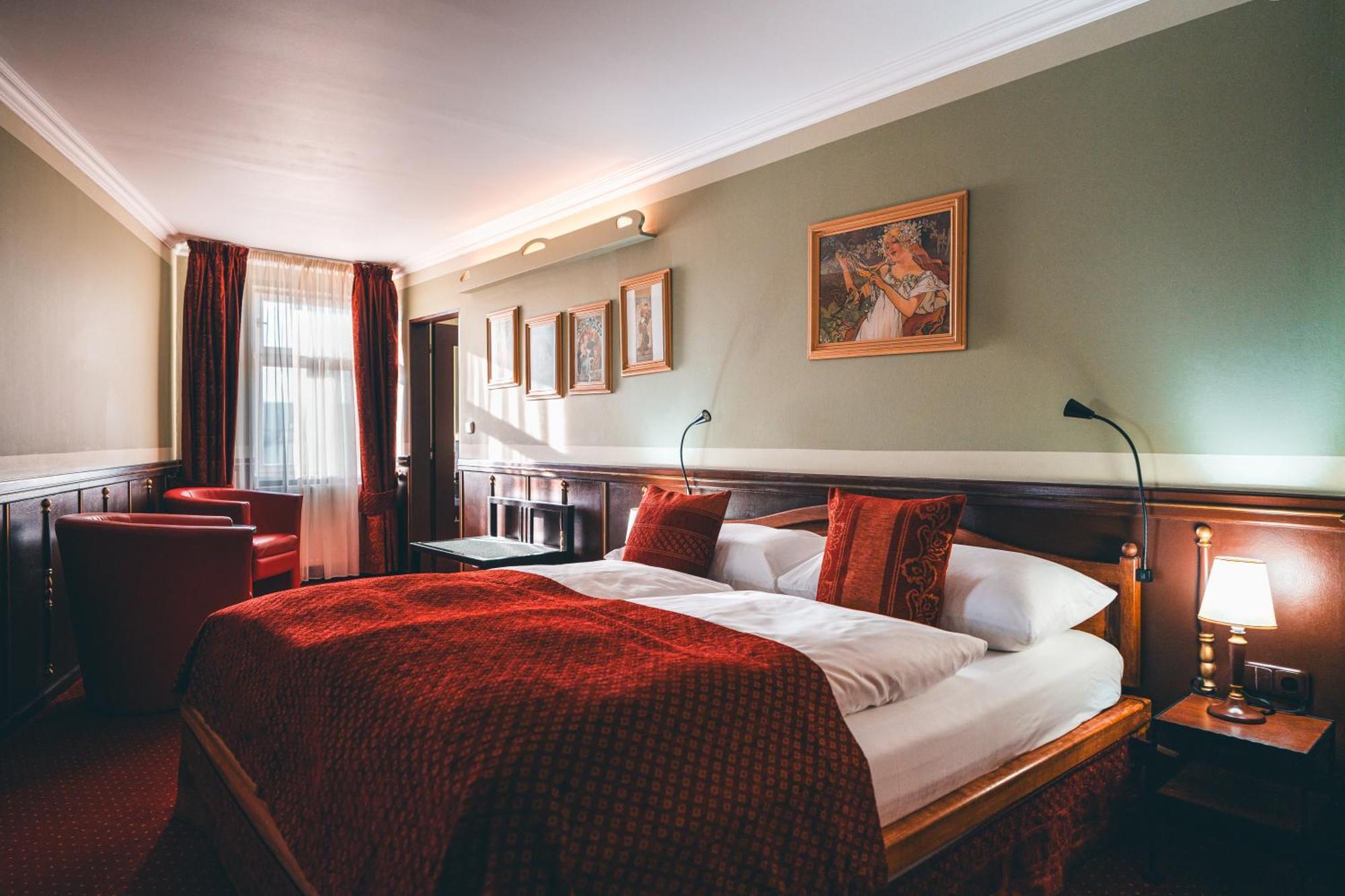 Hotel Hastal Prague Old Town Esterno foto