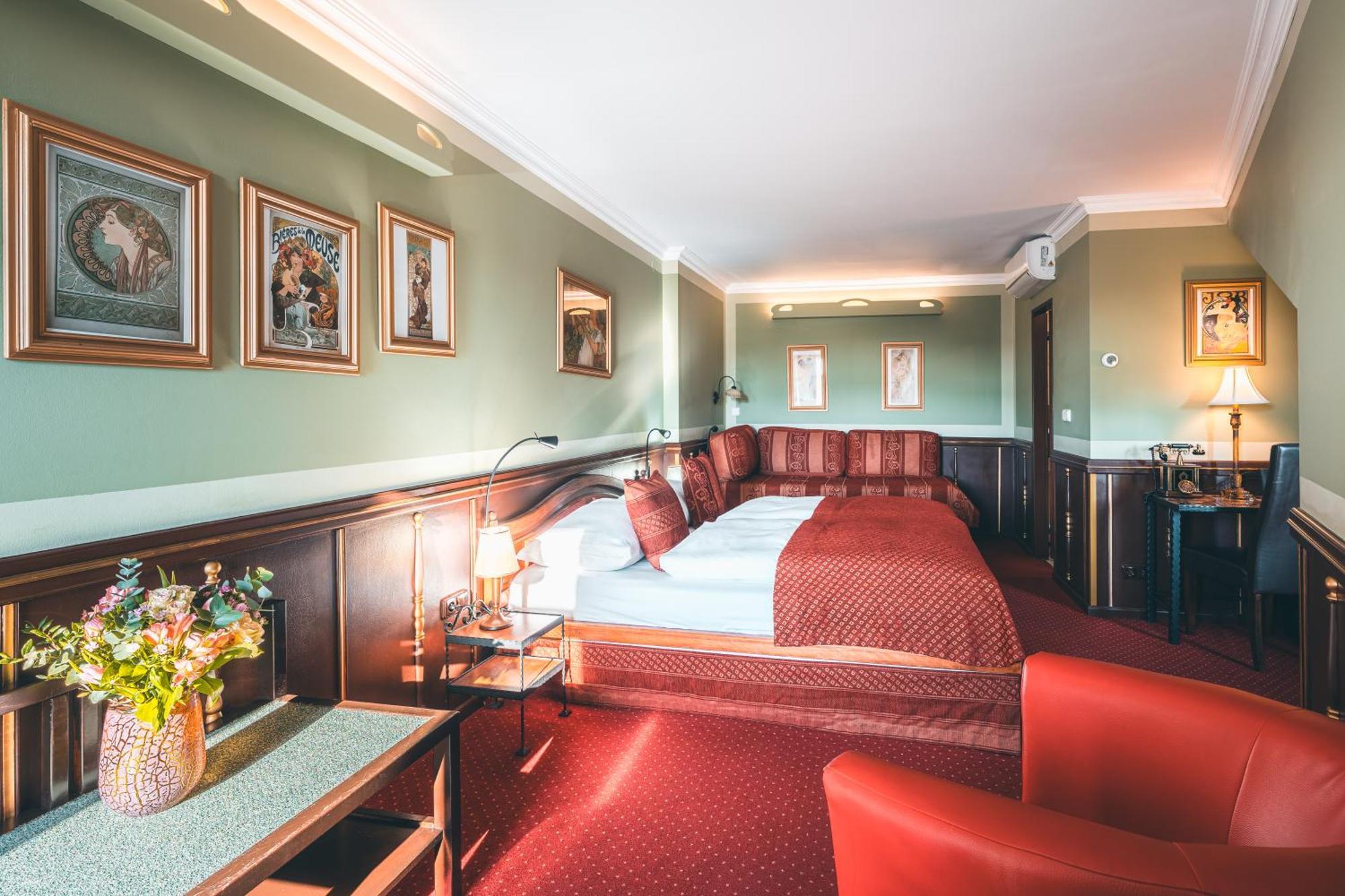 Hotel Hastal Prague Old Town Esterno foto