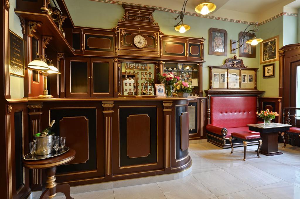Hotel Hastal Prague Old Town Esterno foto